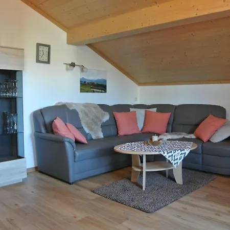 Ferienwohnung-schlossberg-mit-bergblick *