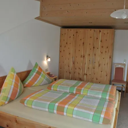 Ferienwohnung-schlossberg-mit-bergblick Διαμέρισμα *